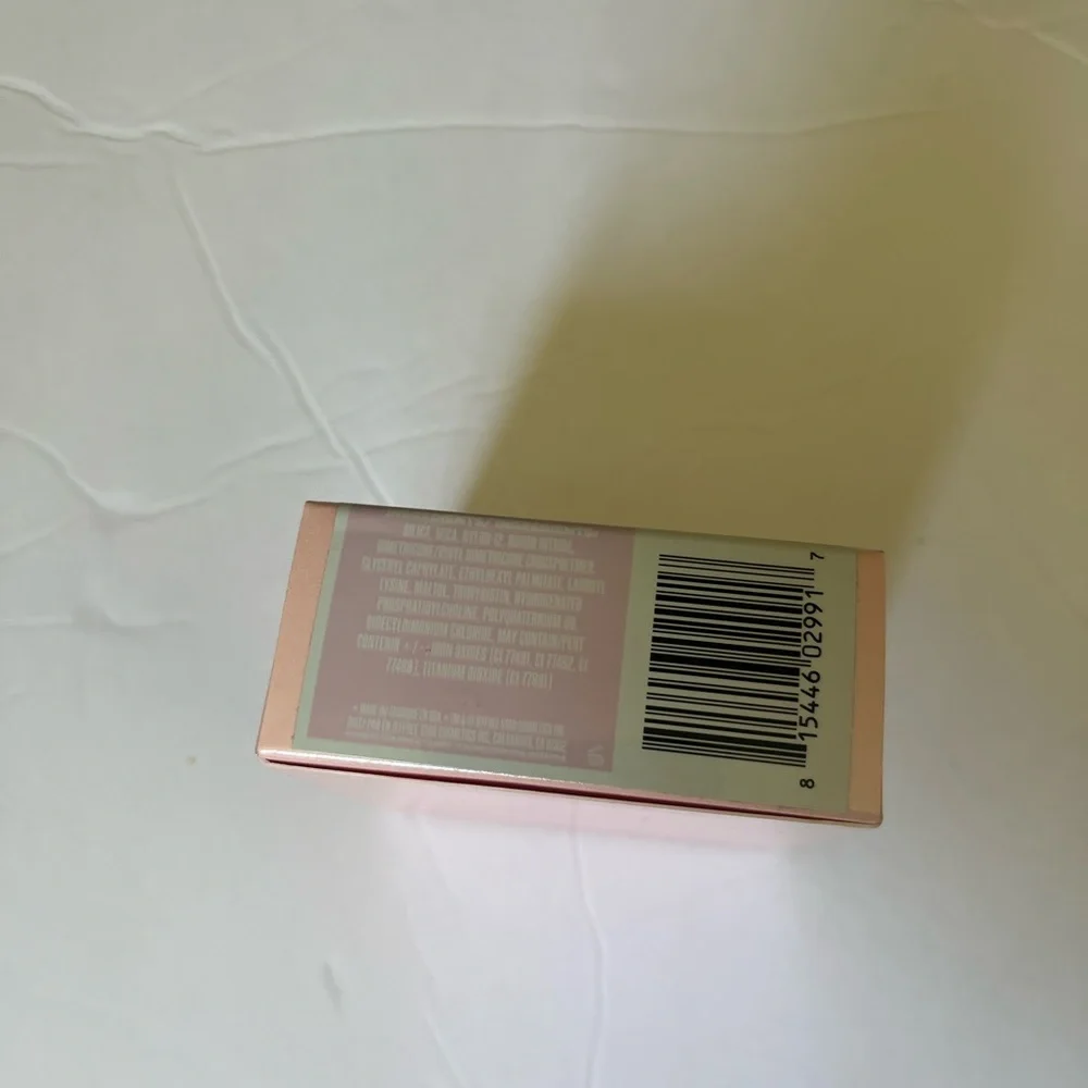 Jeffree Star setting powder caramel shade